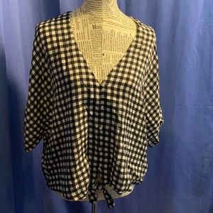 Black and white checkerboard top